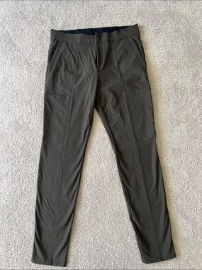 Athleta Wander Stash Skinny Pant in Deep Olive